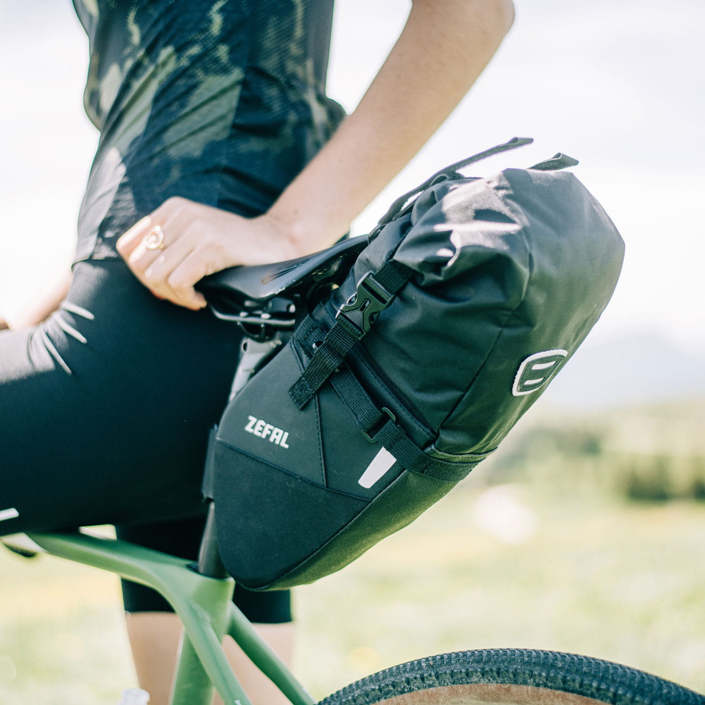 zefal-z-adventure-r5-lifestyle-12