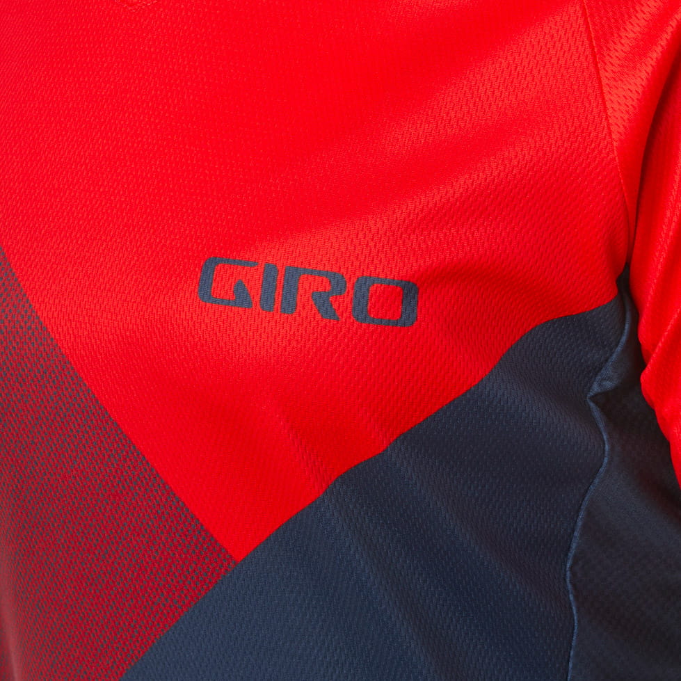 270167021-giro-w-mtb-roust-jersey-red-shadow-4
