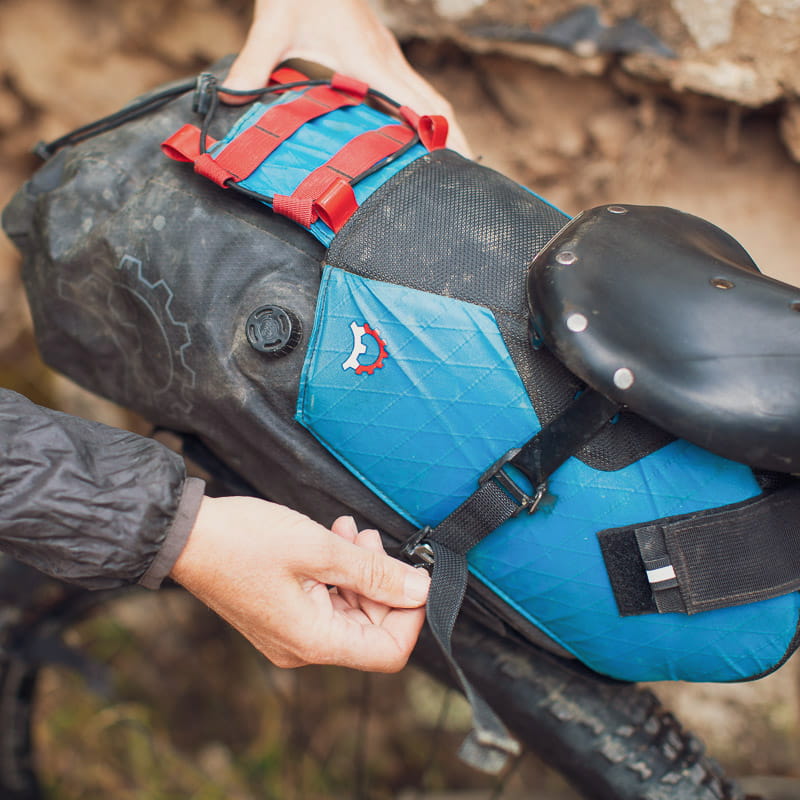 revelate-designs-terrapin-14l-blue-002