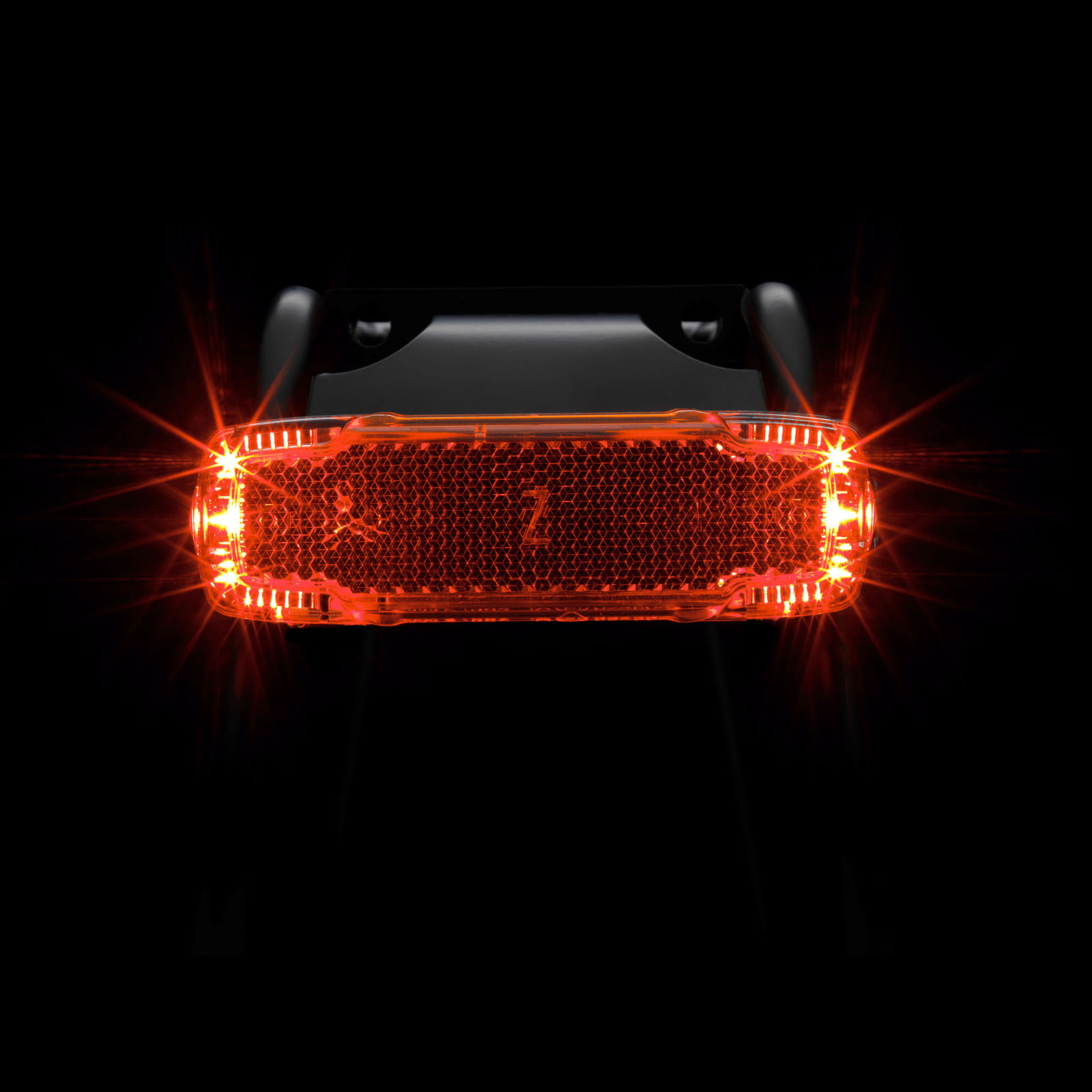 busch-mueller-toplight-2c-akku-led-gepaecktraegerruecklicht-2