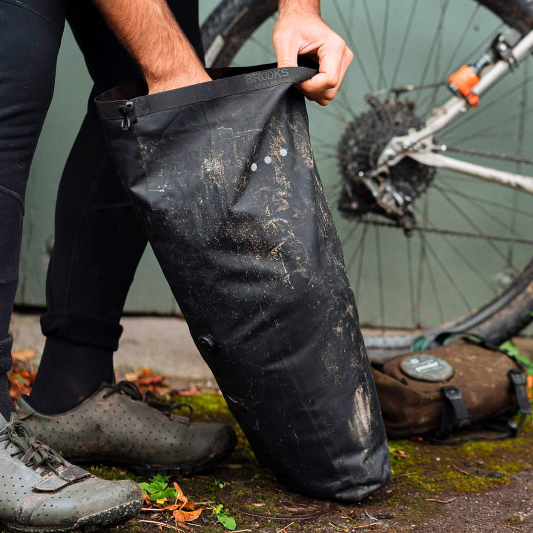 brooks-england-scape-seat-bag-cycling-bikepacking-desk