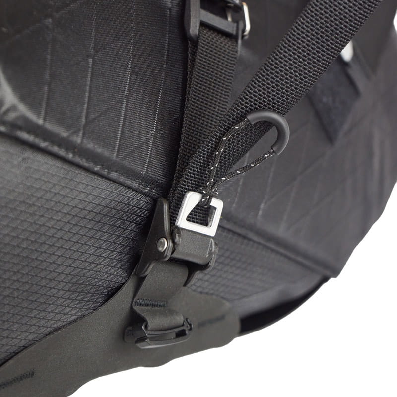 Revelate Designs Terrapin 14L Satteltasche mit Packsack