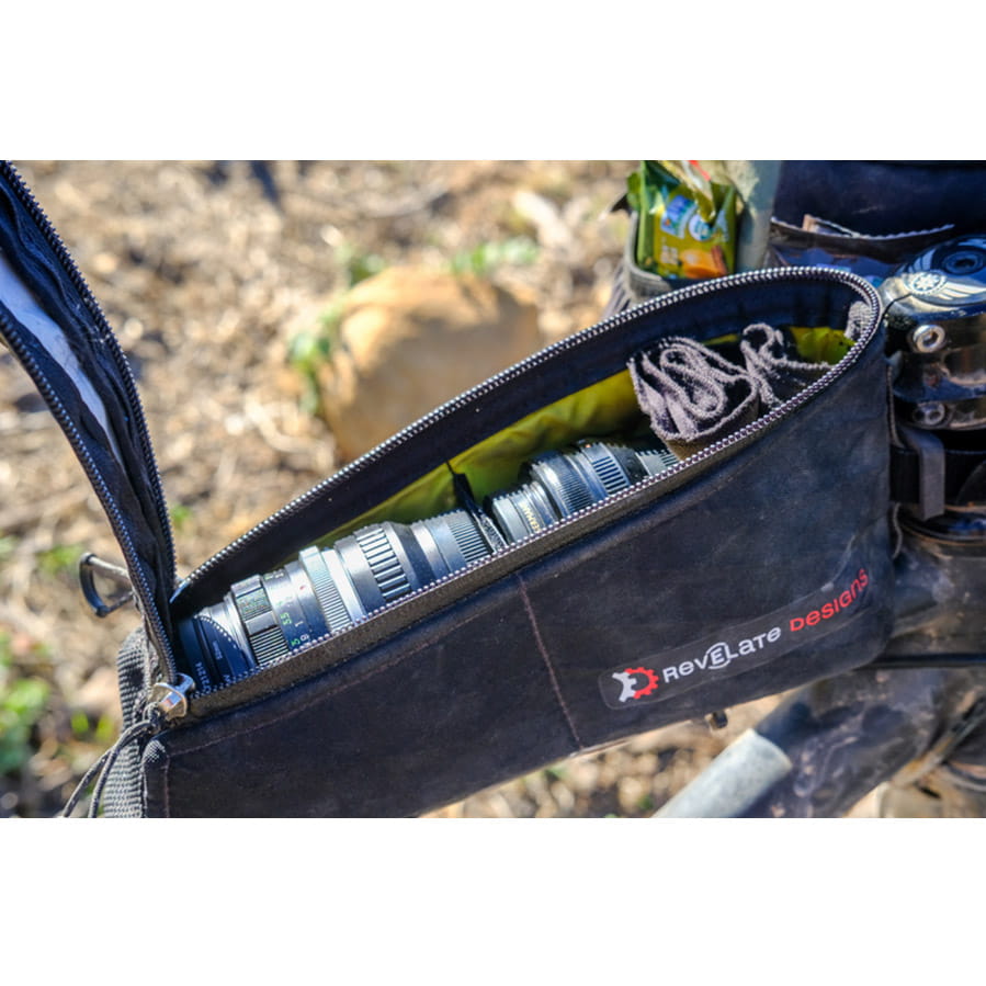 revelate-designs-gas-tank-oberrohrtasche-black-2