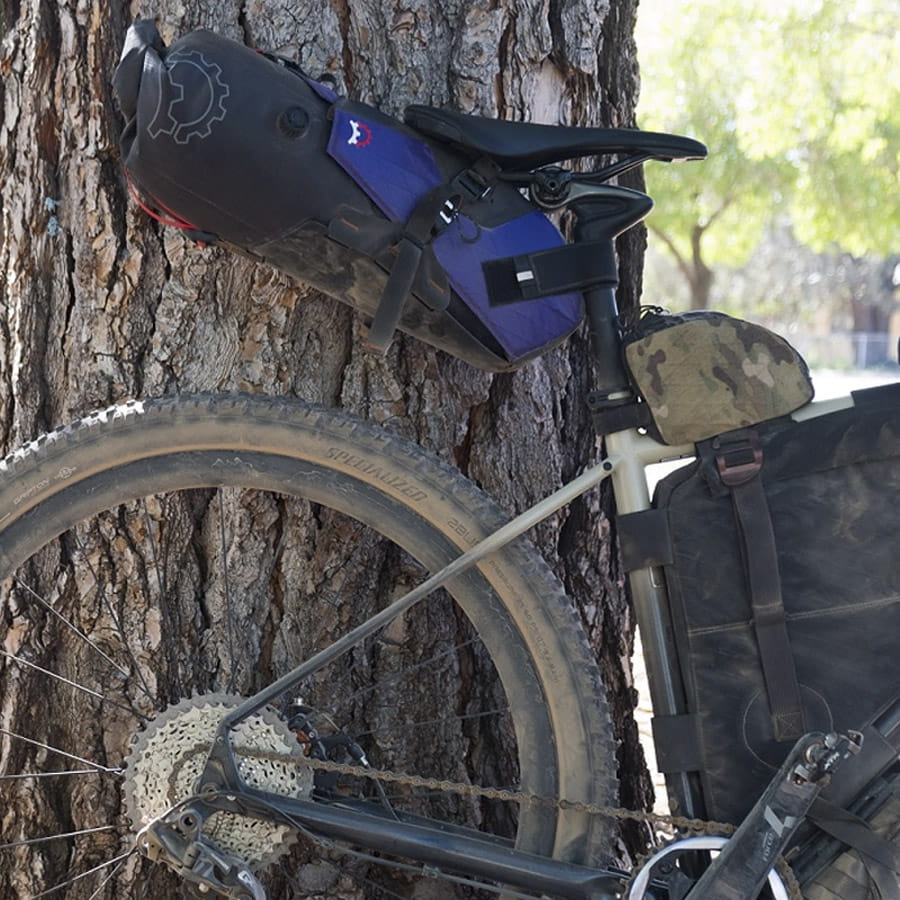 revelate-designs-terrapin-8-liter-seat-pack-satteltasche-7