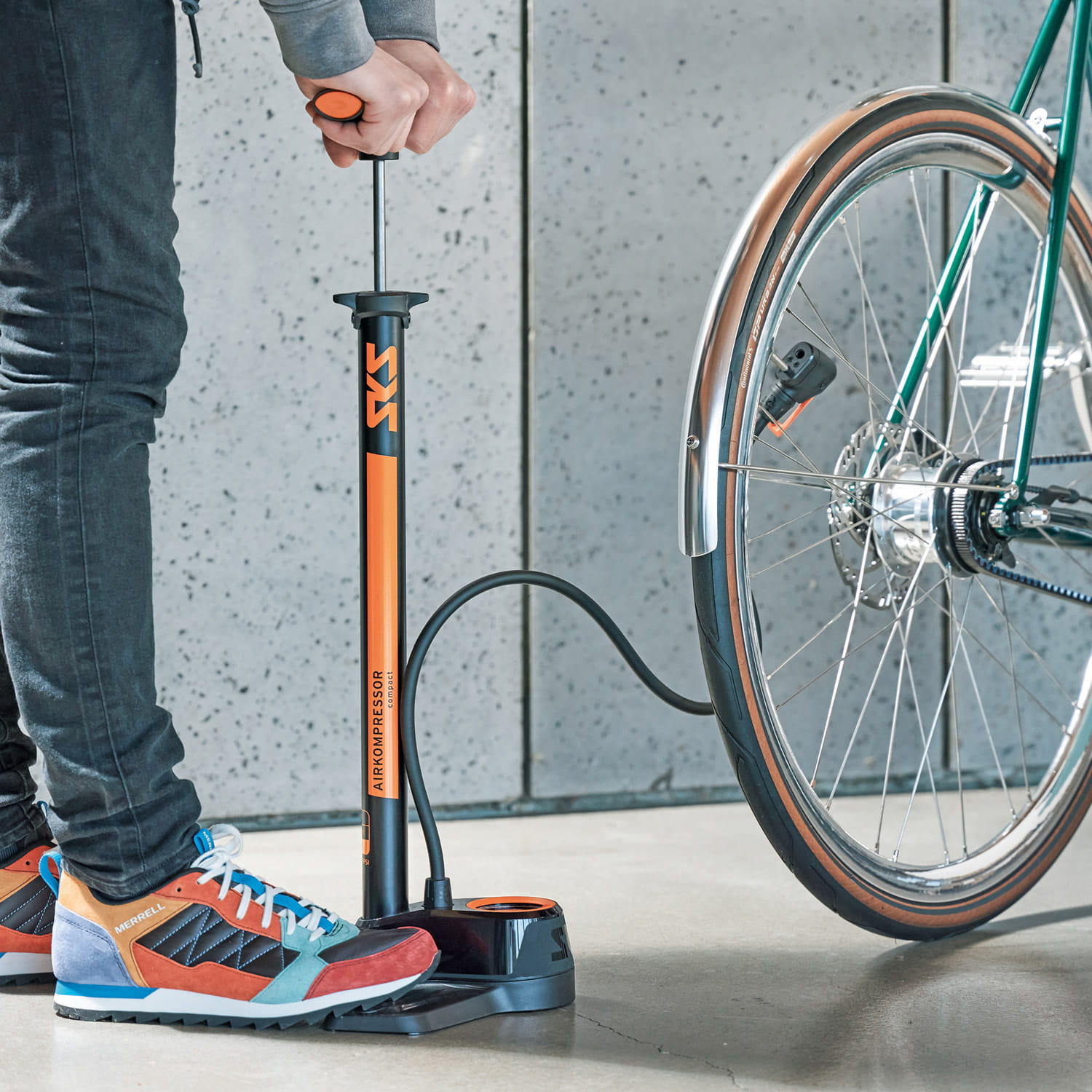 sks-11660-airkompressor-compact-10-0-04