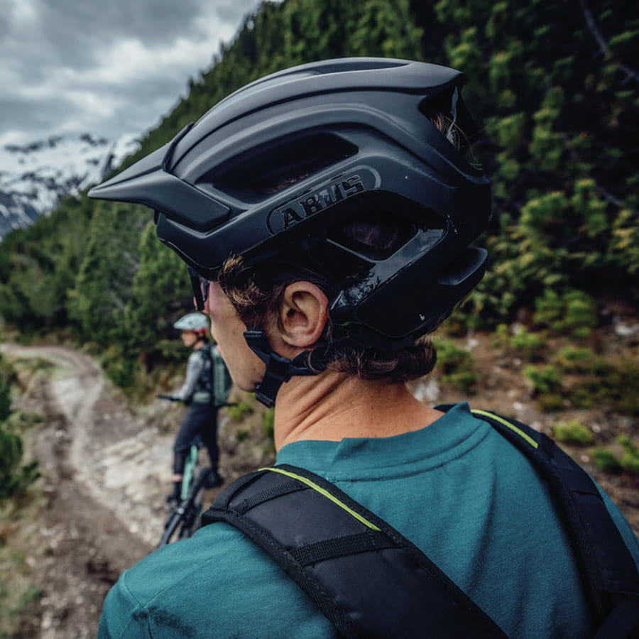 abus-cliffhanger-trail-enduro-helm-001