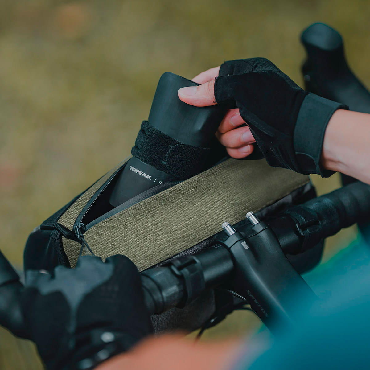 topeak-tubular-barbag-TC2312G-main-L1