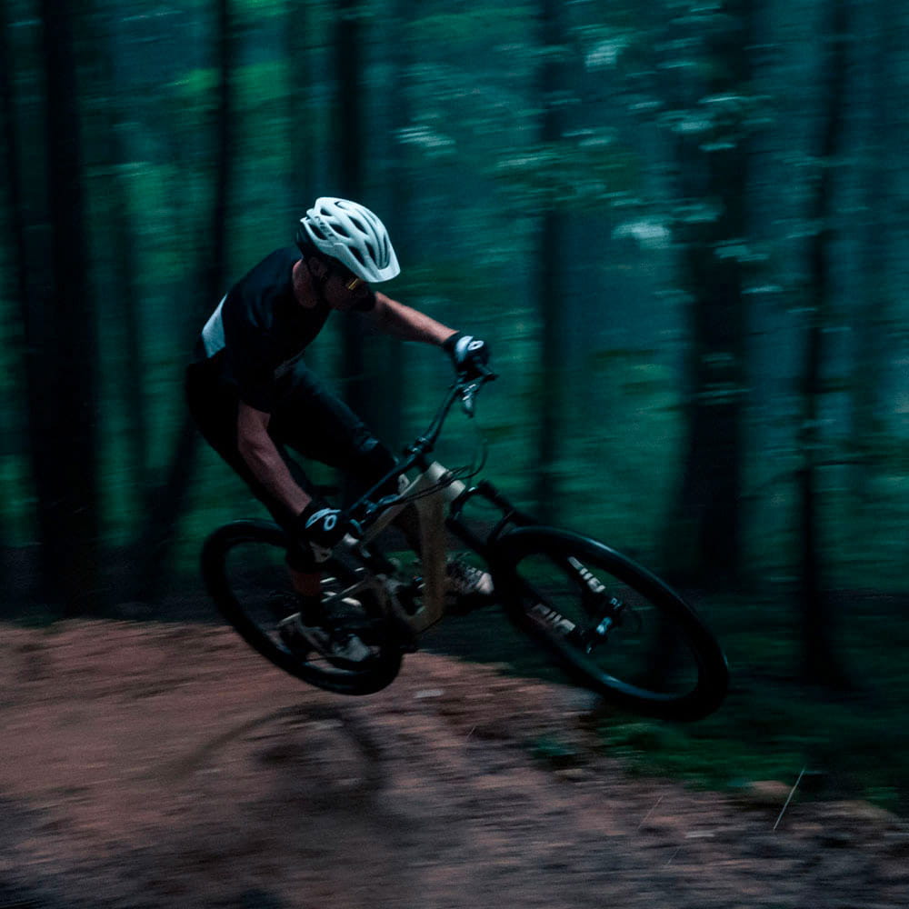 met-helmets-veleno-trail-helmet-2