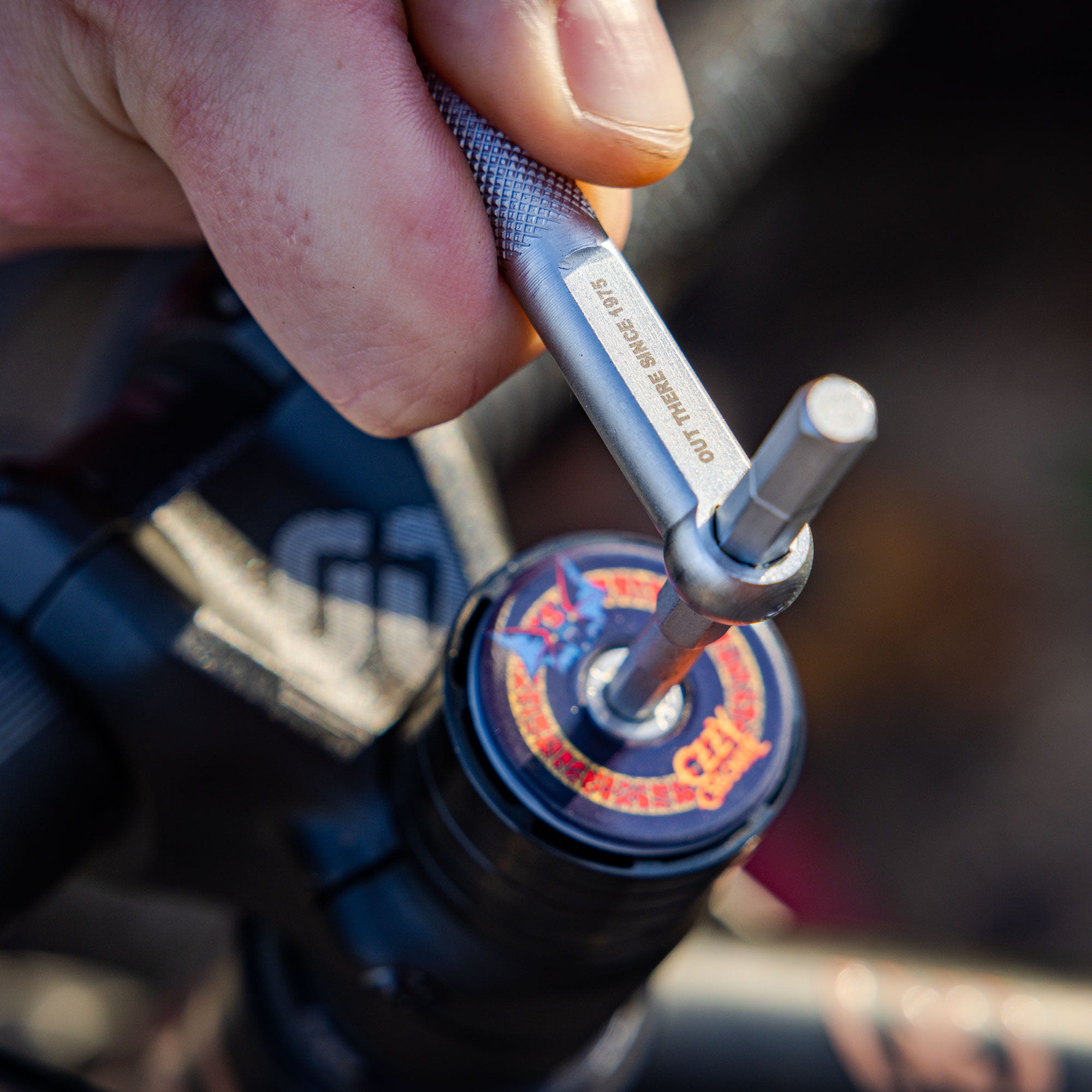 blackburn-mini-switch-bike-tool-silver-lifestyle-6