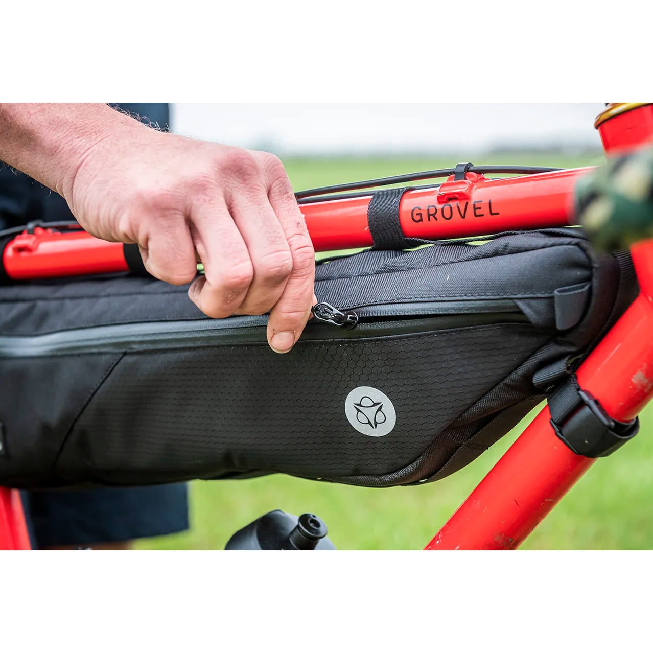 agu-venture-frame-pack-003