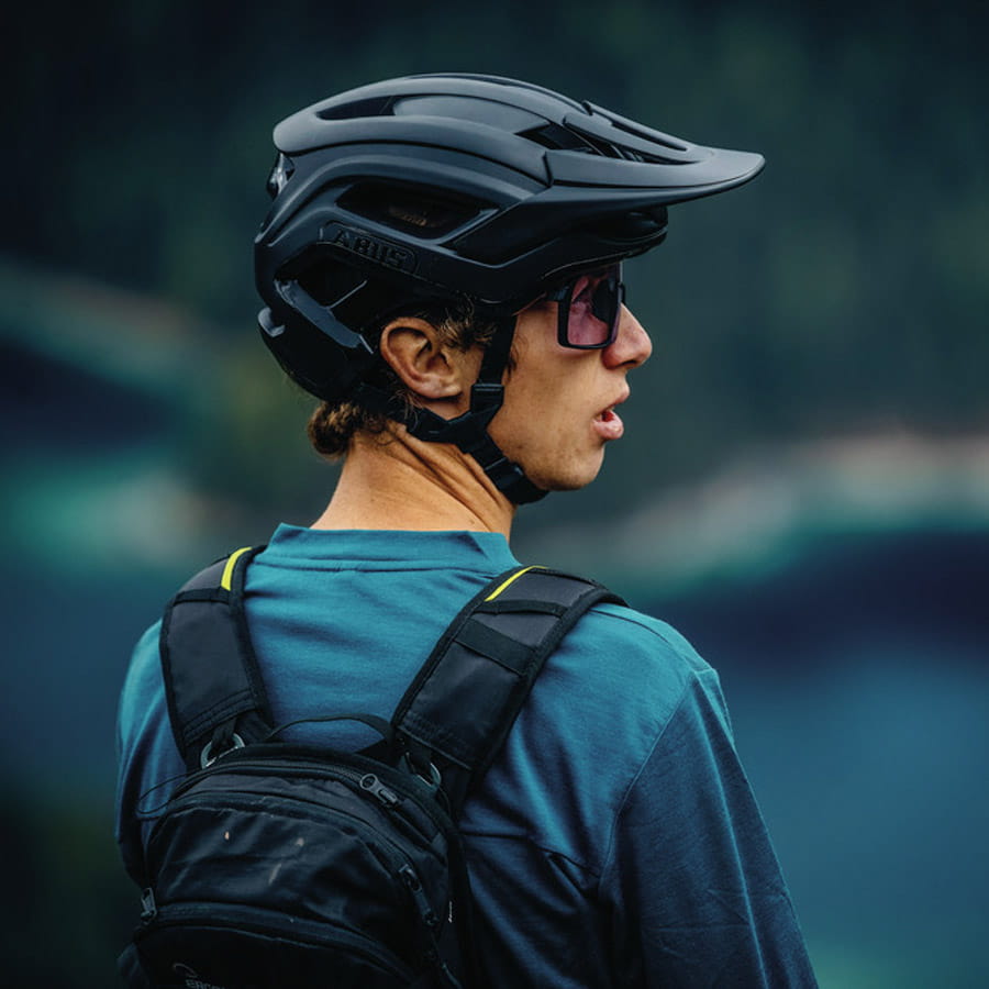 abus-cliffhanger-trail-enduro-helm-002