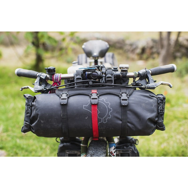 revelate-designs-handlebar-harness-7