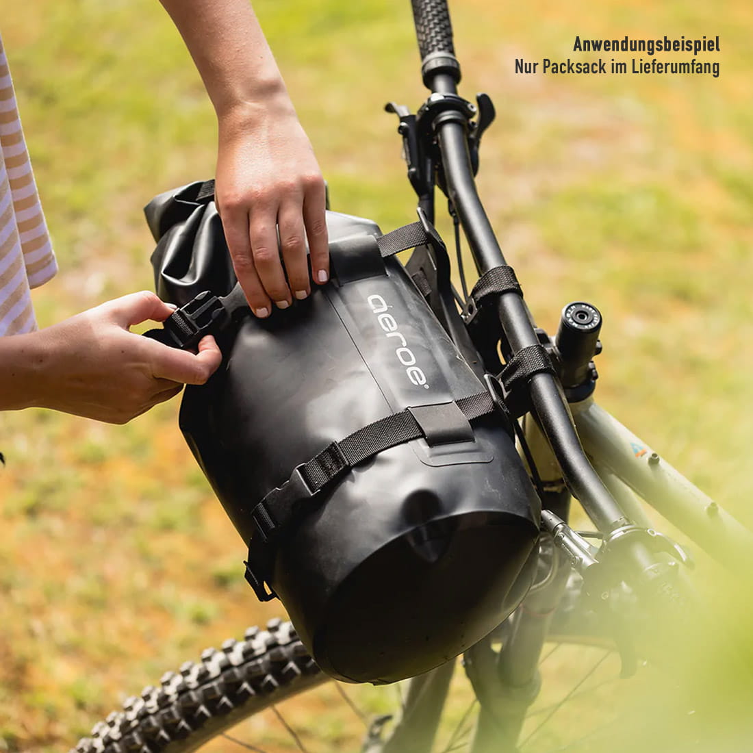 aeroe-12l-heavy-duty-dry-bag-black-004