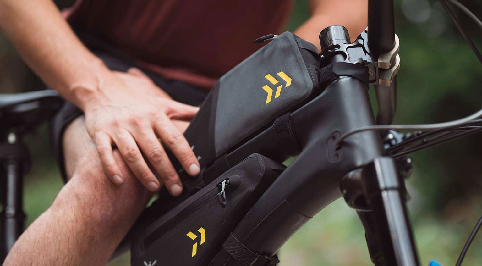 Apidura Backcountry Top Tube Pack 1L