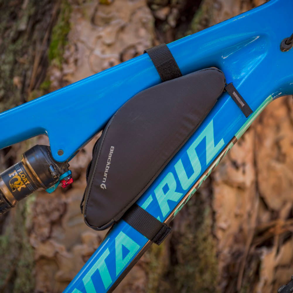 blackburn-outpost-corner-bag-mounted