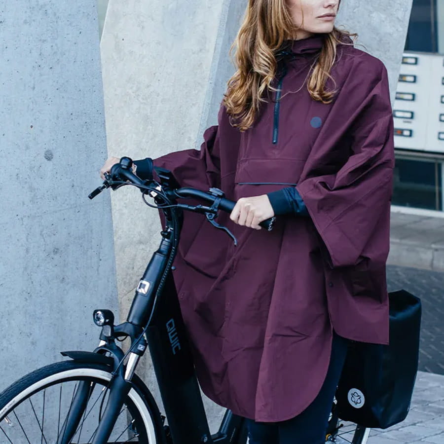 agu-grant-regen-poncho-essential-002