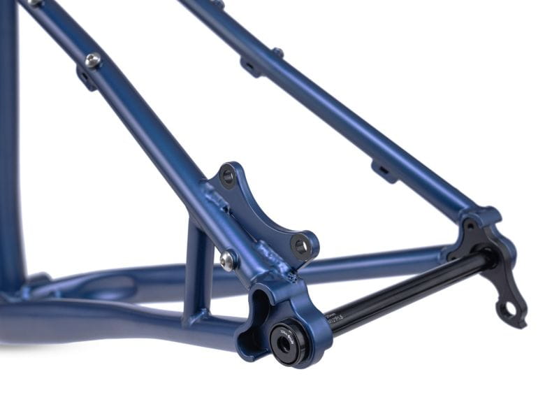 bombtrack beyond  frameset