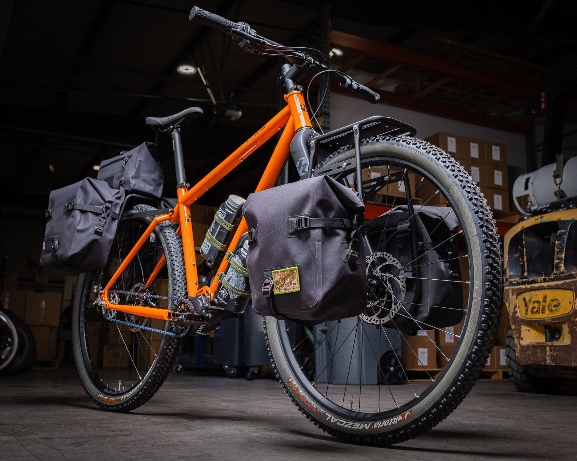 Old Man Mountain Impala Lowrider Rack – Frontgepäckträger