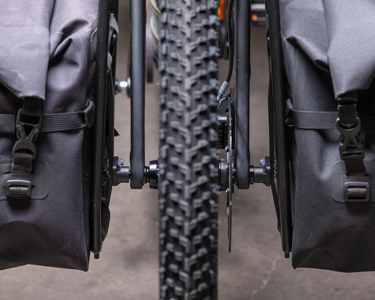 Old Man Mountain Impala Lowrider Rack – Frontgepäckträger